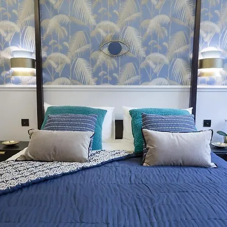 Le Cafe Des Invalides Διαμέρισμα *