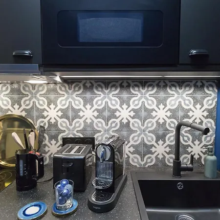 Le Cafe Des Invalides